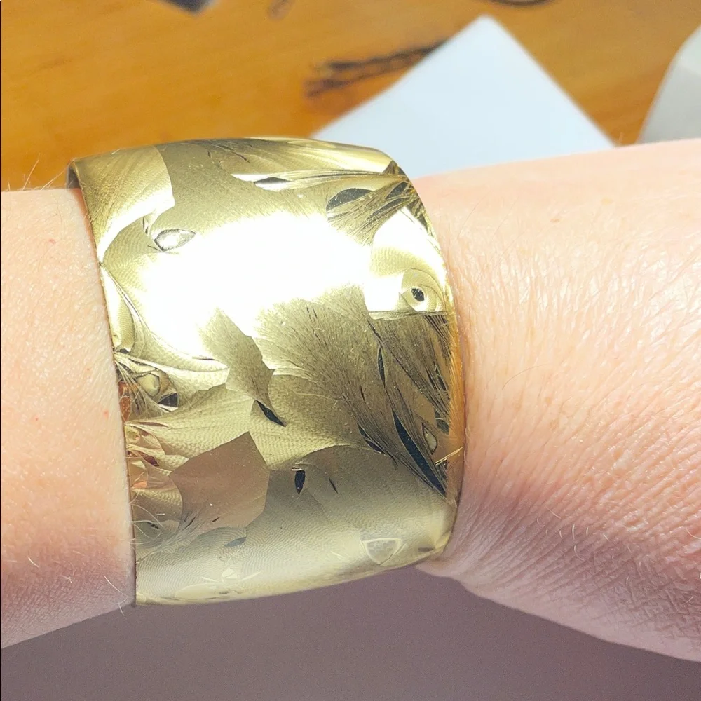 Gold Wide Cuff Wearable Bracelet - Unbranded